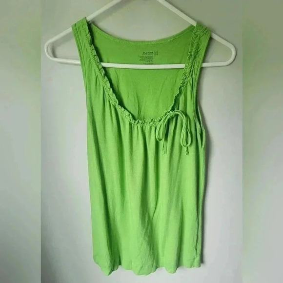 Green old navy tank top, size xsmall - Picture 4 of 4